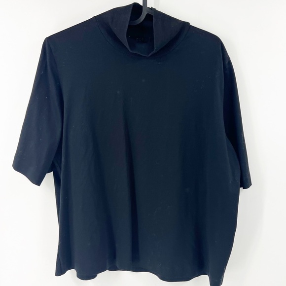✅  COS BLACK SHORT SLEEVE TURTLENECK TOP SIZE MEDIUM - Picture 1 of 6